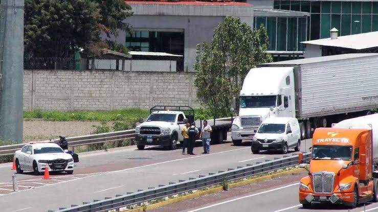 Operativo Enjambre: lo que la caída de un alcalde por robo de autotransporte revela sobre la seguridad de tu carga